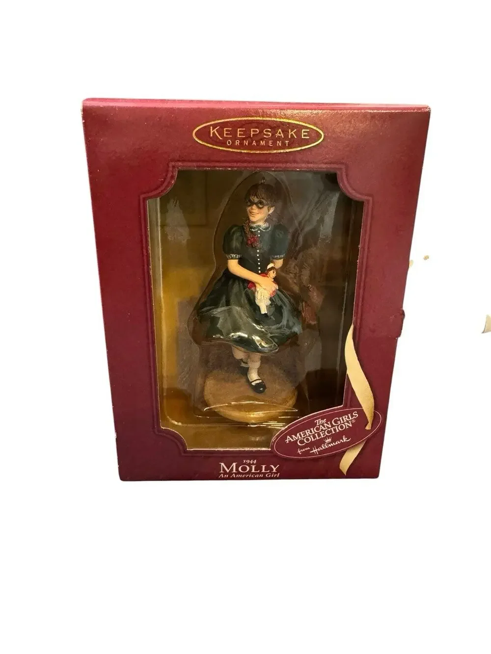 Hallmark Keepsake American Girl Molly 1944 Ornament Figure Brand New 2002